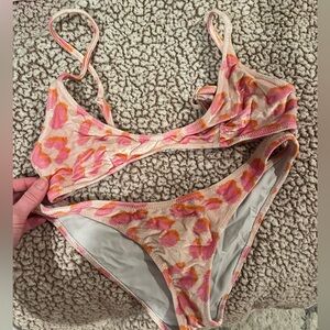 Triangl velvet cheetah set